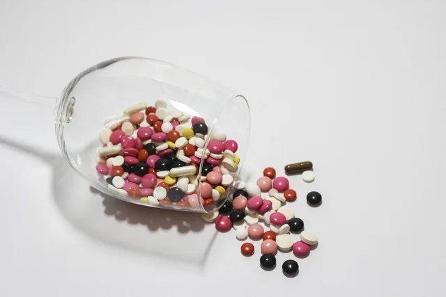 Jakie leki można stosować w przypadku nadmiaru melatoniny?